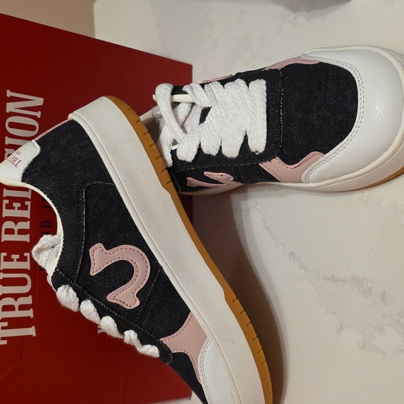 New In Box True Religion Sneakers TRKIM-BLK6 - Picture 3 of 10